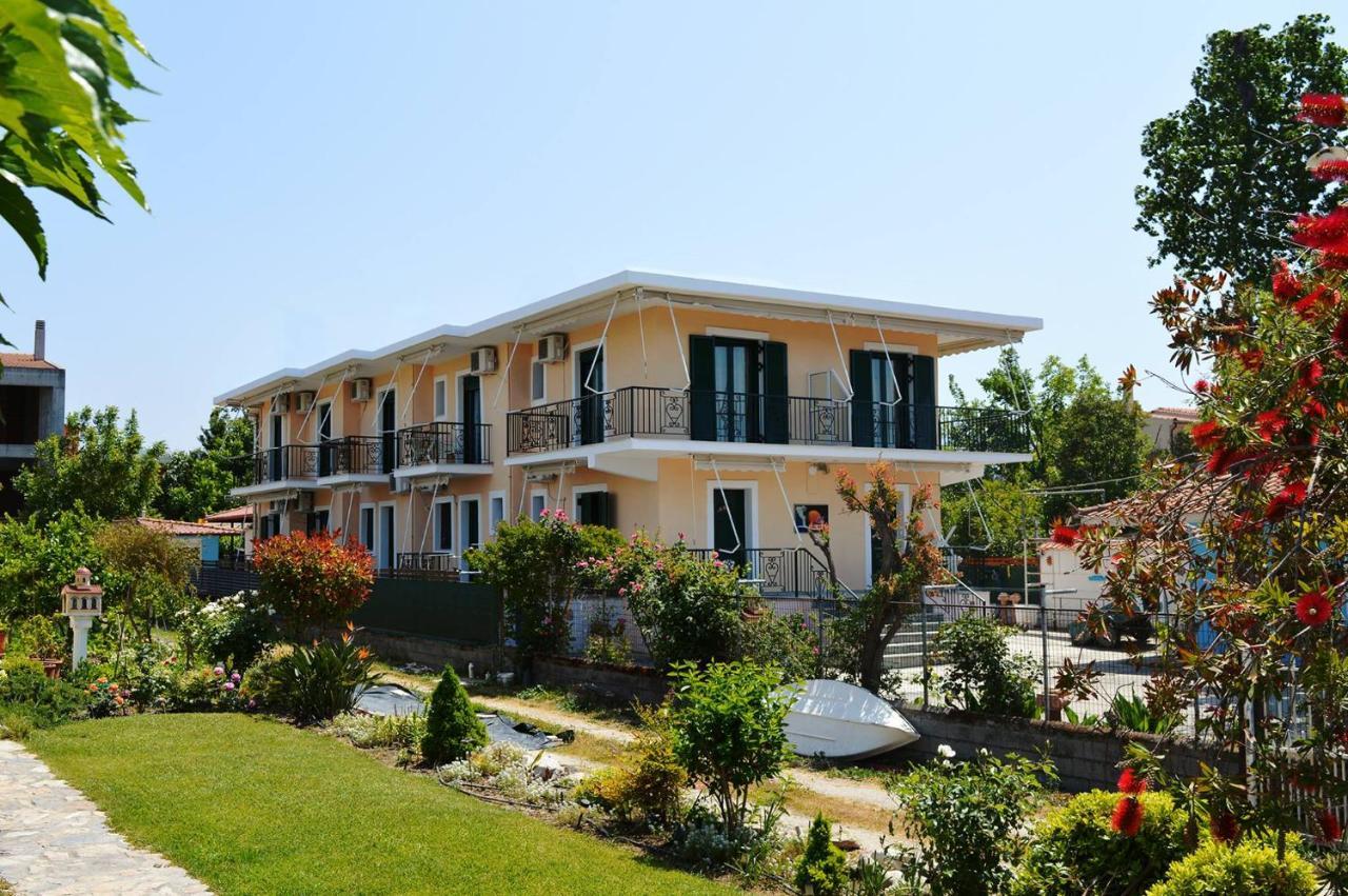Evia Dream Family Apartments 에디프소스 외부 사진